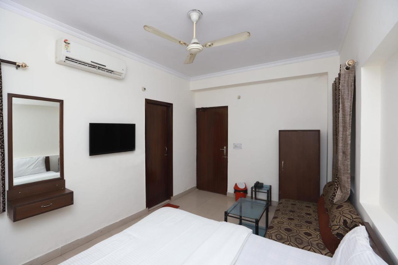 Spot On 29024 Jageer Palace Hotell Narela Exteriör bild