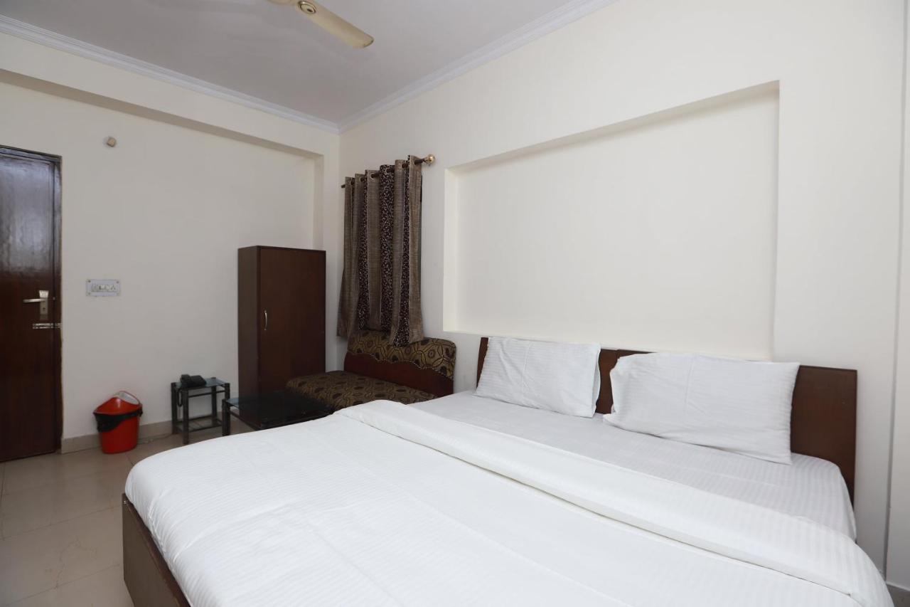 Spot On 29024 Jageer Palace Hotell Narela Exteriör bild