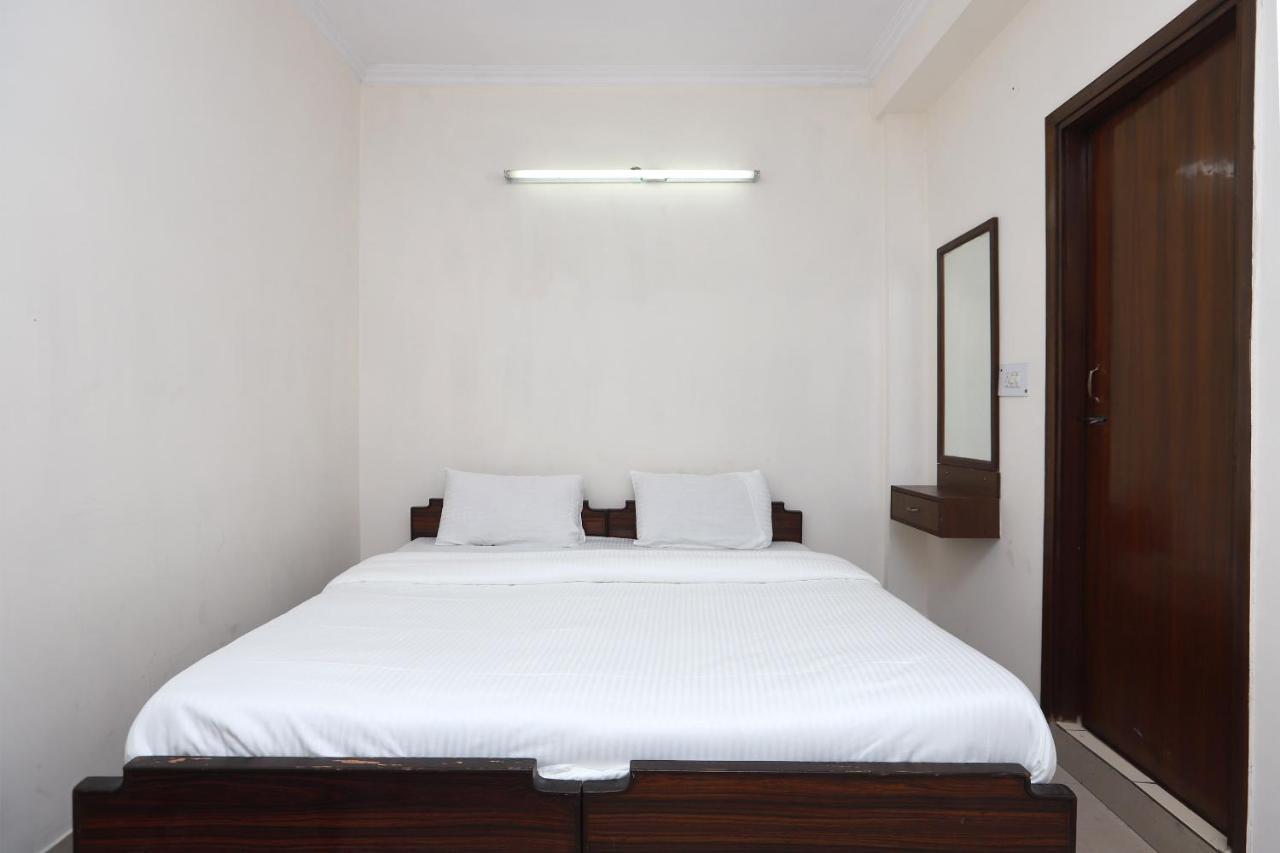 Spot On 29024 Jageer Palace Hotell Narela Exteriör bild
